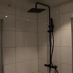 Fossheim - Arealeffektiv Minileilighet アパート Ulsak